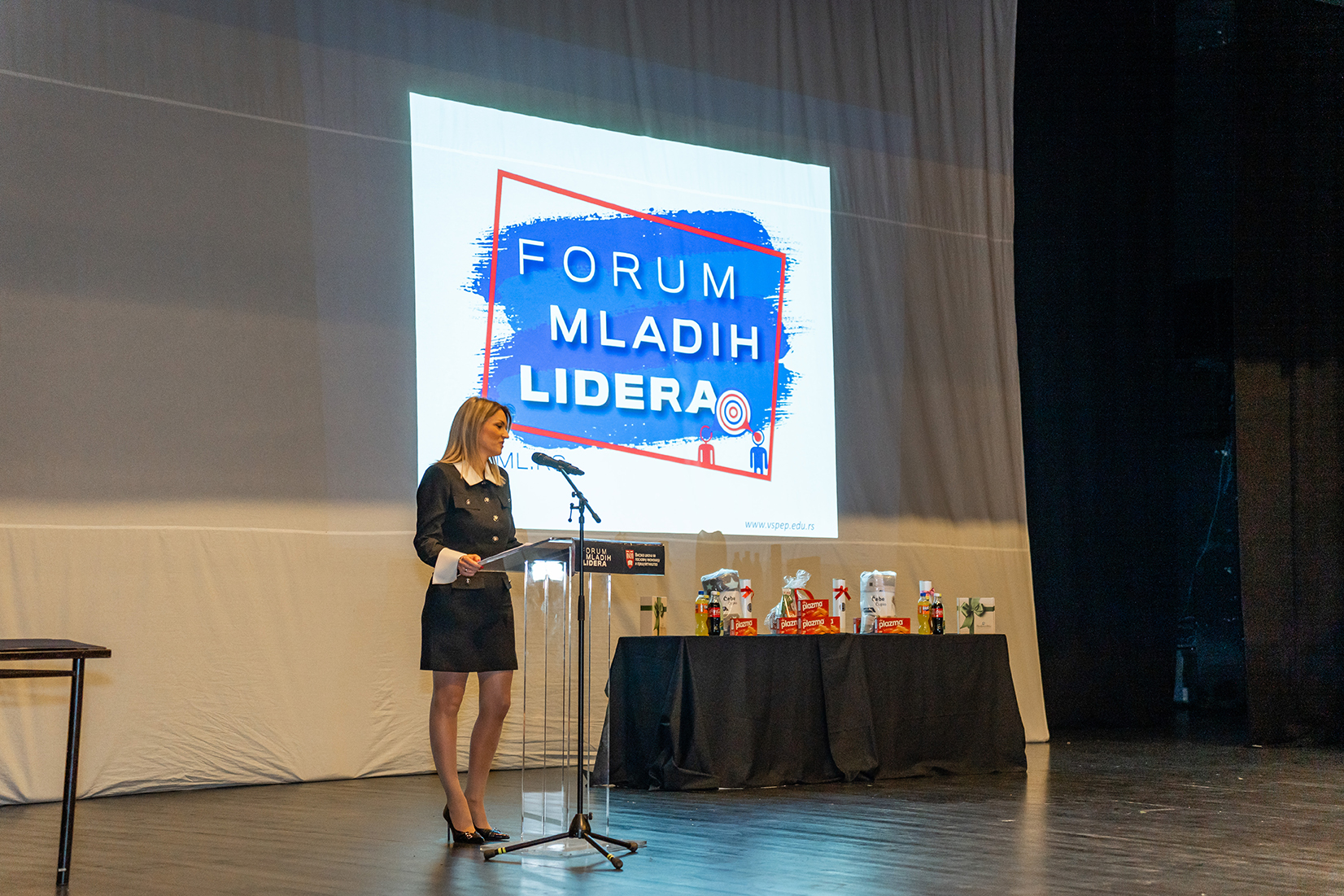 POZIVNICA ZA ŠESTI FORUM MLADIH LIDERA U BEOGRADU